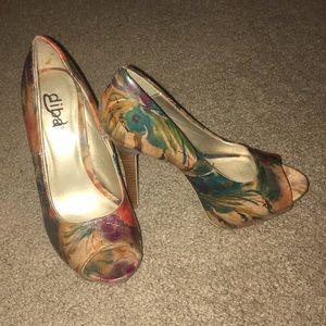 Floral pumps